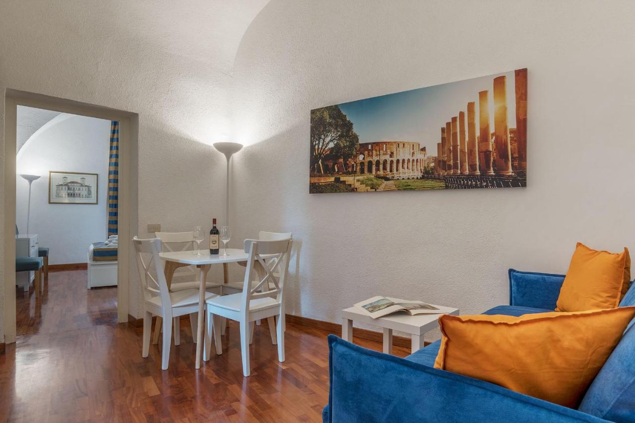 Cs Piazza Venezia Apartment Рим Екстер'єр фото
